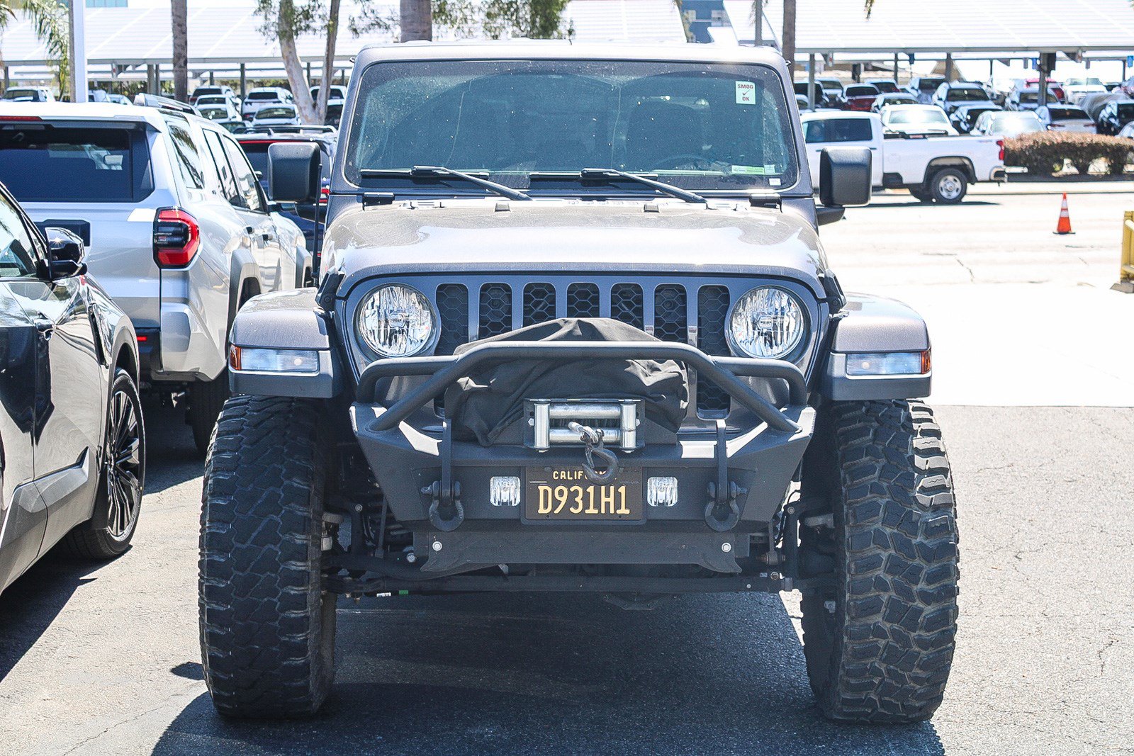 Used 2020 Jeep Gladiator Sport w/ Quick Order Package 24S AWD/4WD image 2