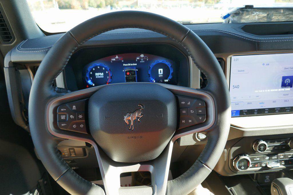 New 2025 Ford Bronco Outer Banks image 27