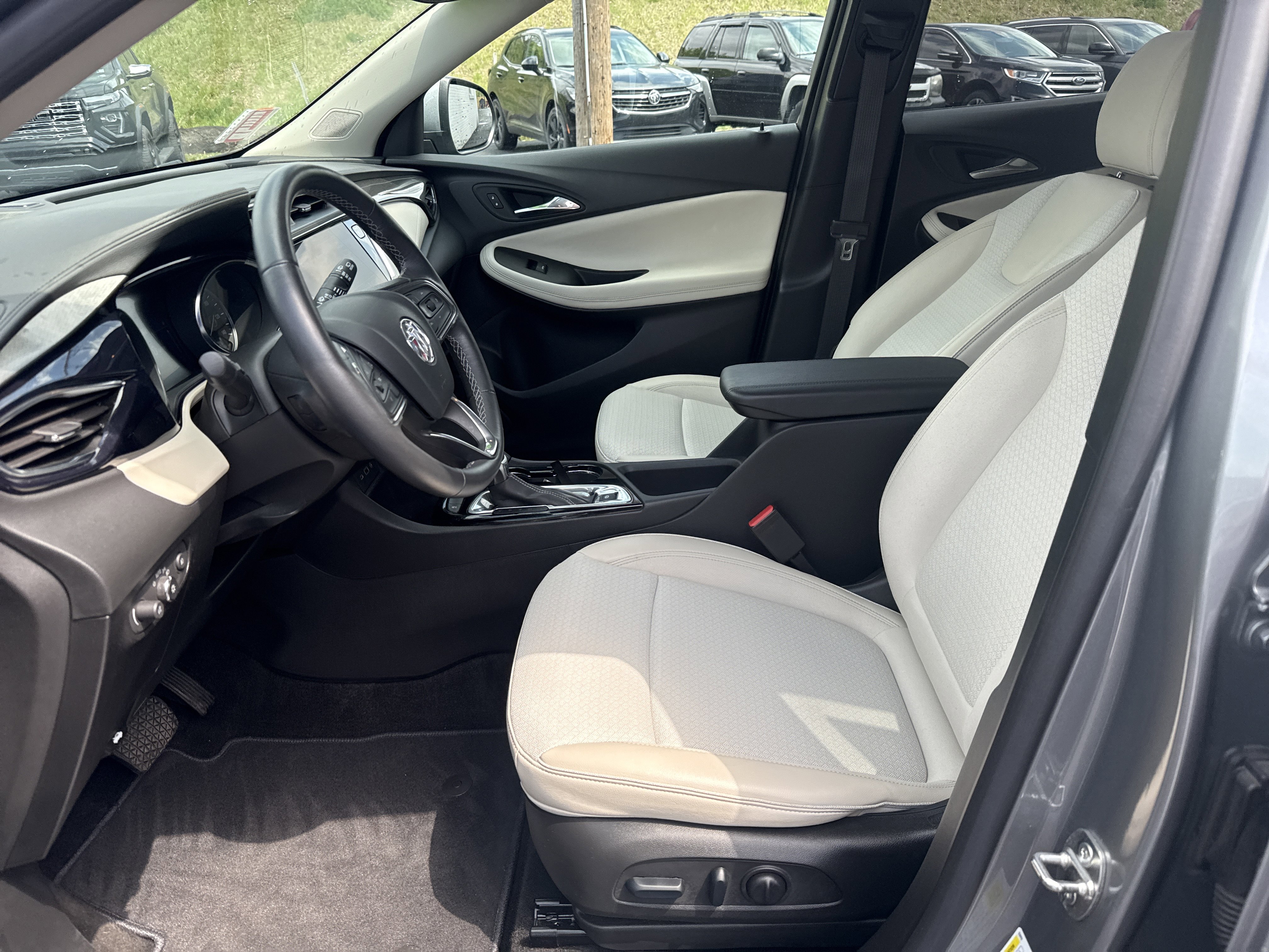 Used 2023 Buick Encore GX Preferred w/ Cold Weather Comfort Package FWD image 12