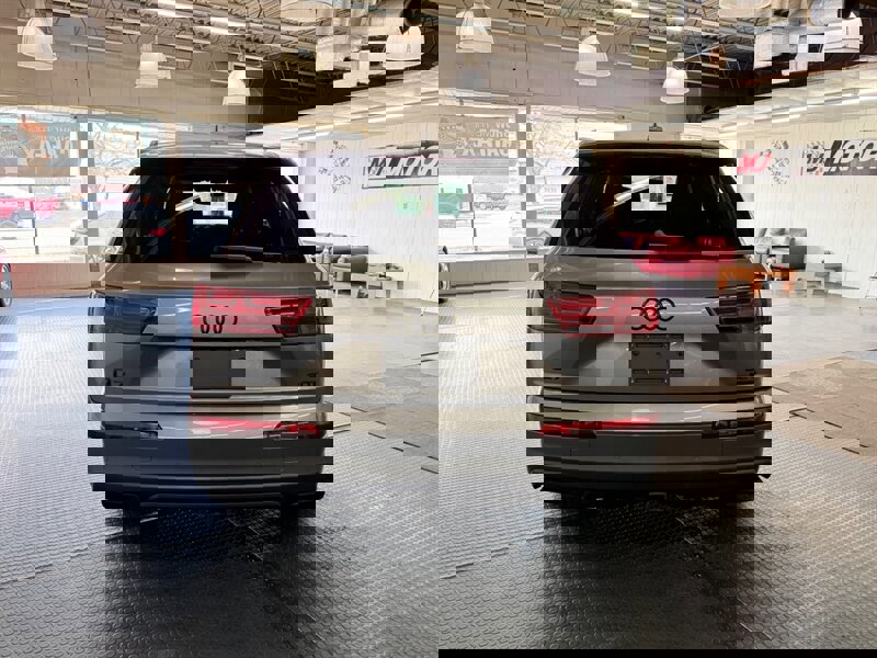 Used 2018 Audi Q7 3.0T Prestige image 15