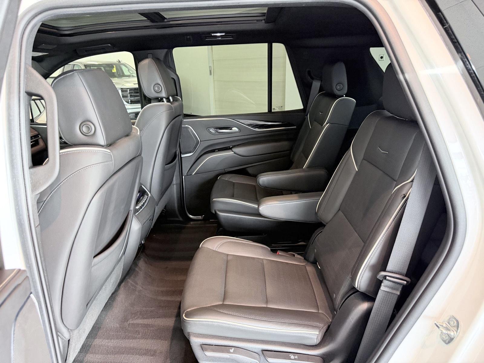 Used 2022 Cadillac Escalade Sport w/ Touring Package AWD/4WD image 24