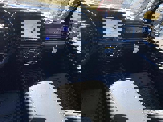 New 2026 Ford F250 Lariat w/ Black Appearance Package image 14