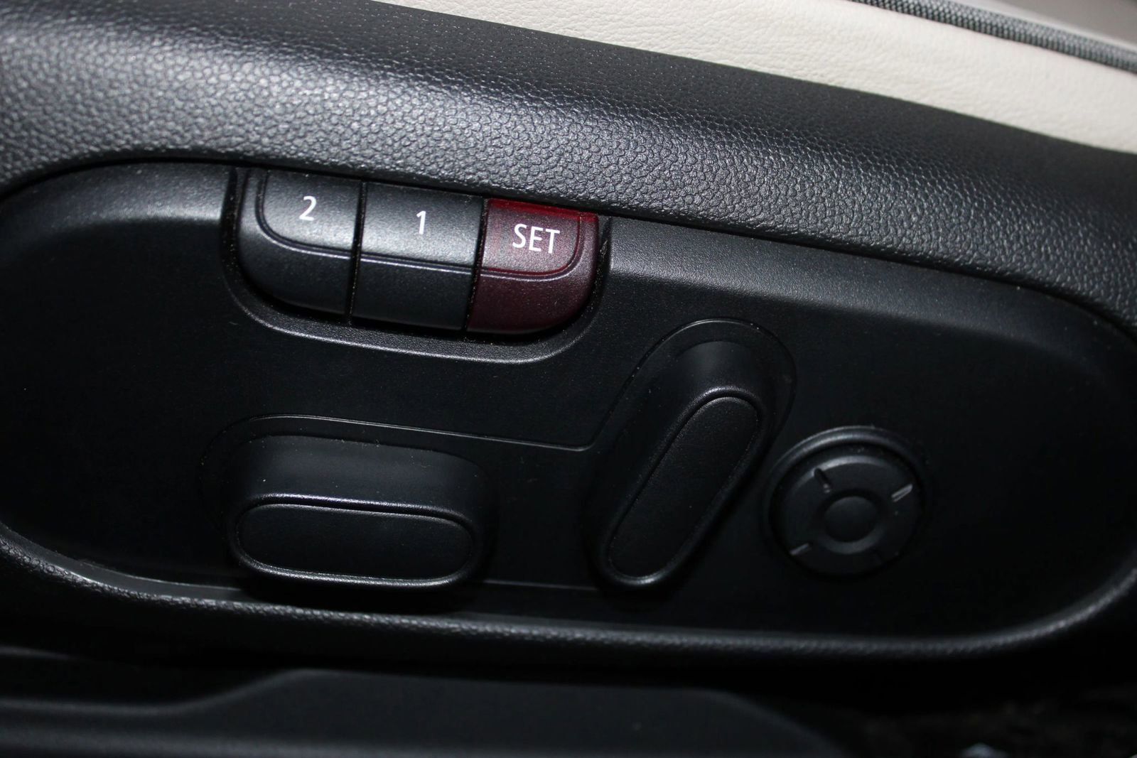 Used 2022 MINI Cooper Clubman S image 24