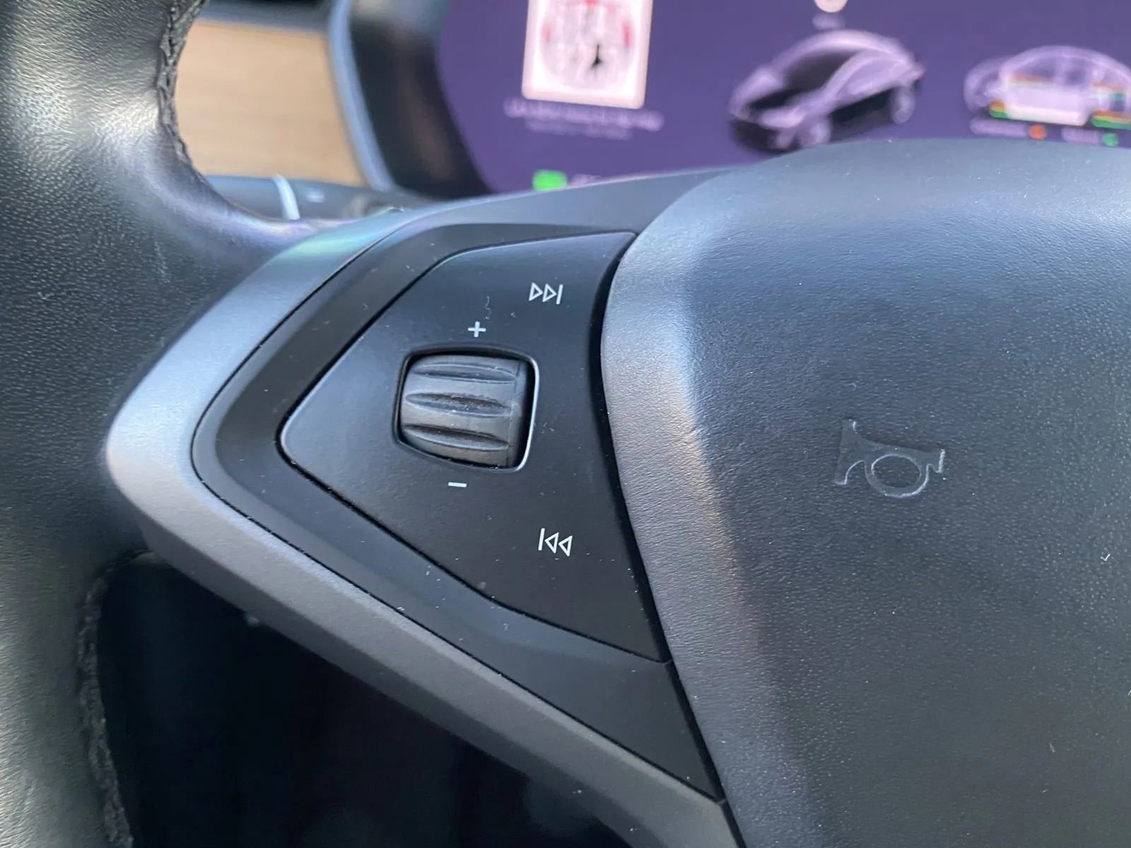 Used 2020 Tesla Model X Long Range image 17