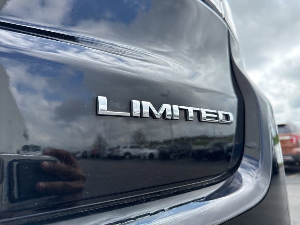 Used 2022 Jeep Compass Limited image 7