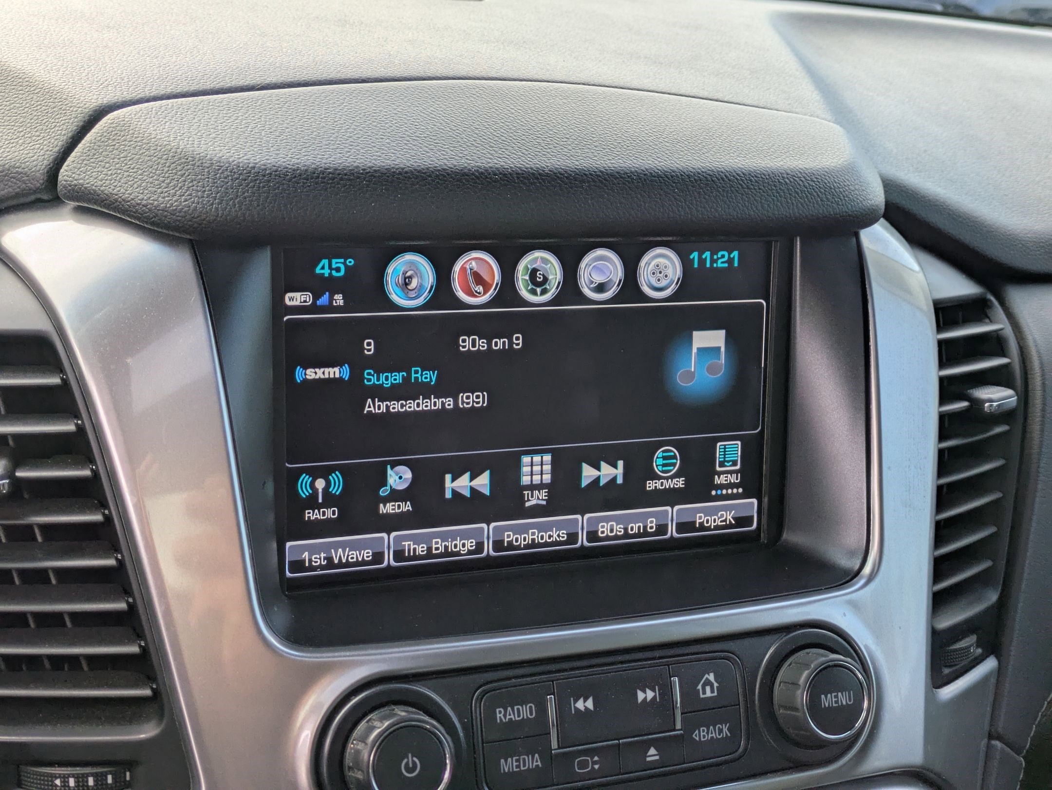 Used 2020 Chevrolet Suburban Premier image 22