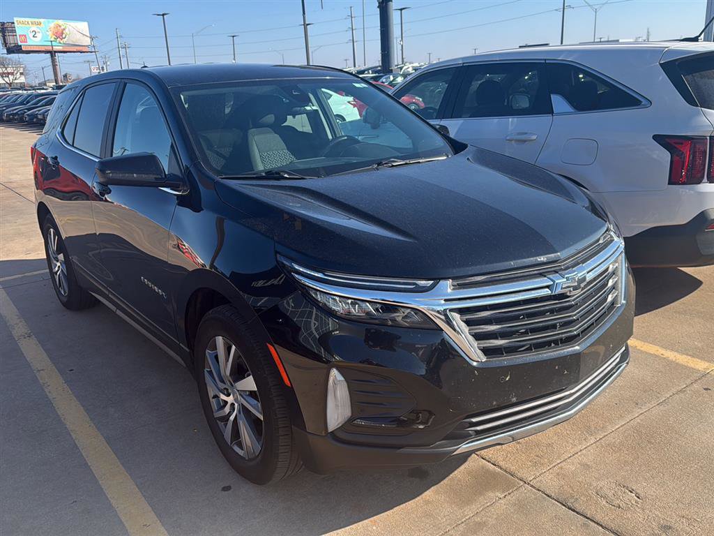 Used 2023 Chevrolet Equinox LT image 1