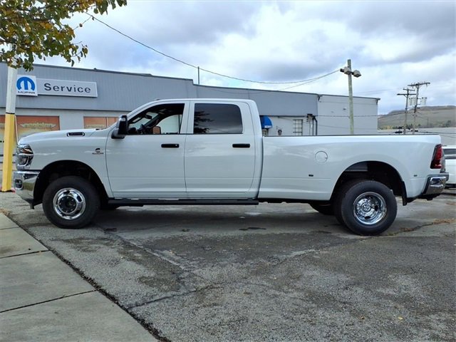 New 2026 RAM 3500 Tradesman image 4