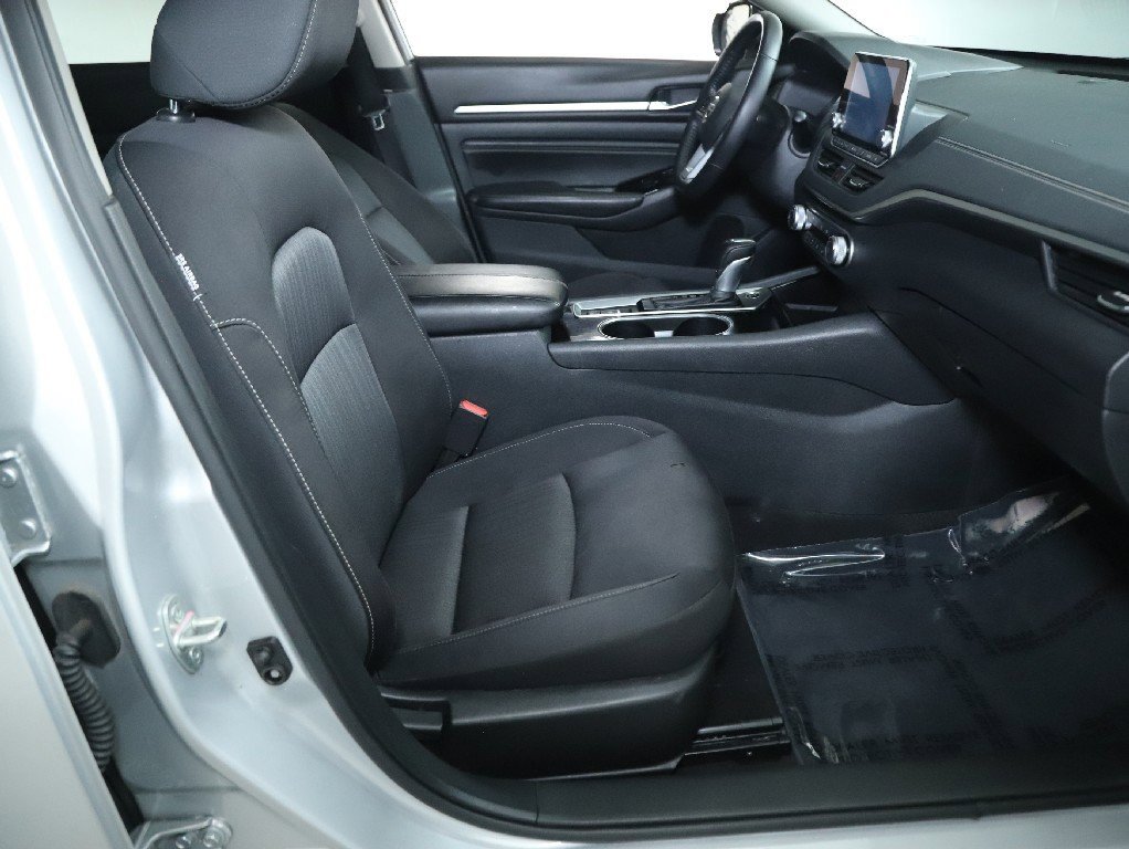 Used 2021 Nissan Altima 2.5 SV w/ SV Premium Package image 34