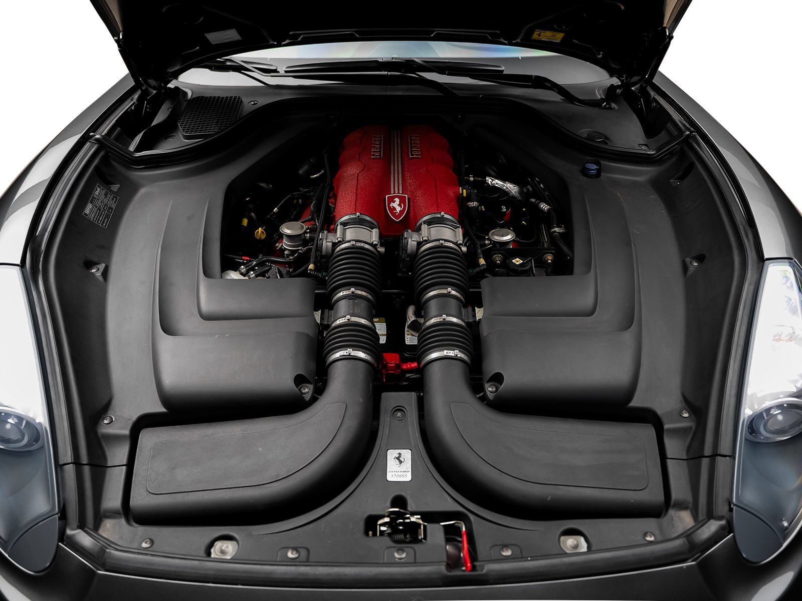 Used 2010 Ferrari California RWD image 64