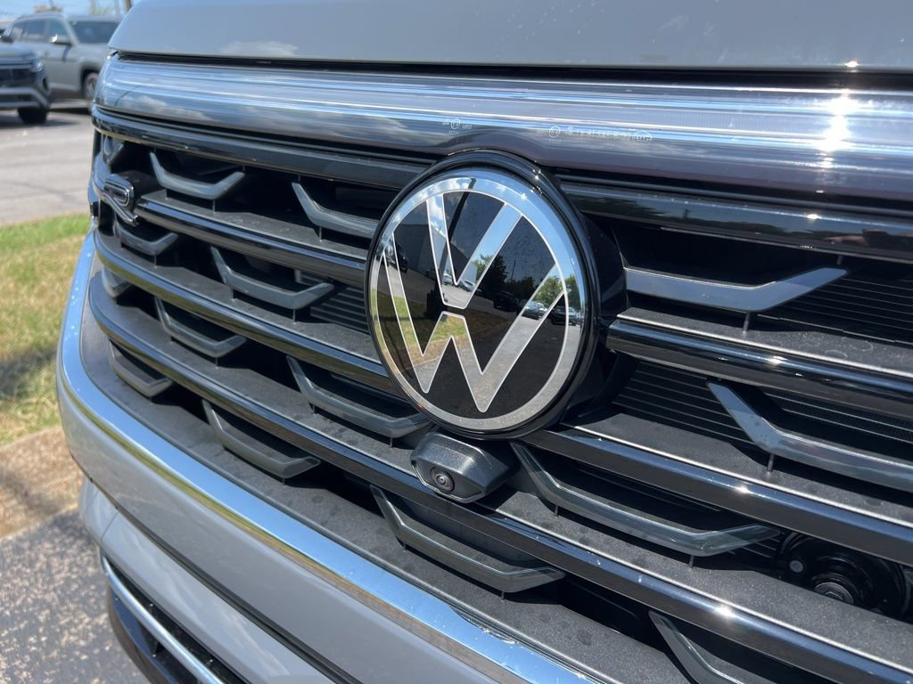 New 2026 Volkswagen Atlas Cross Sport SEL Premium R-Line image 10
