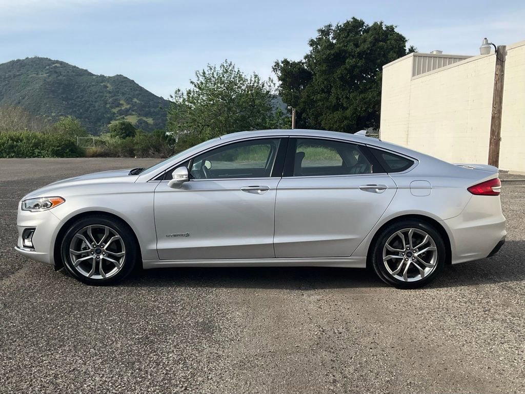 Used 2019 Ford Fusion Titanium image 3