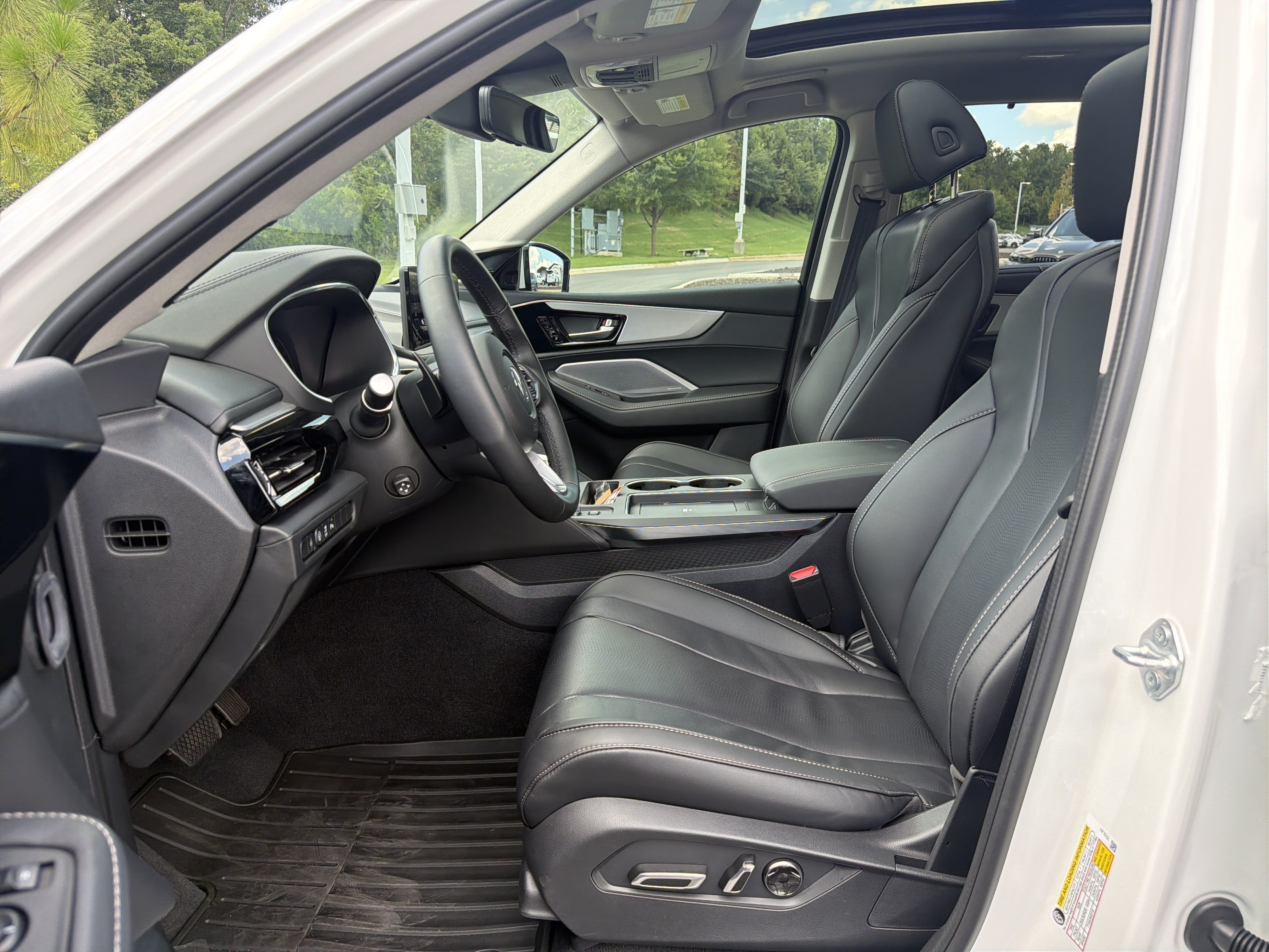 Certified 2026 Acura MDX w/ Technology Package AWD/4WD image 16