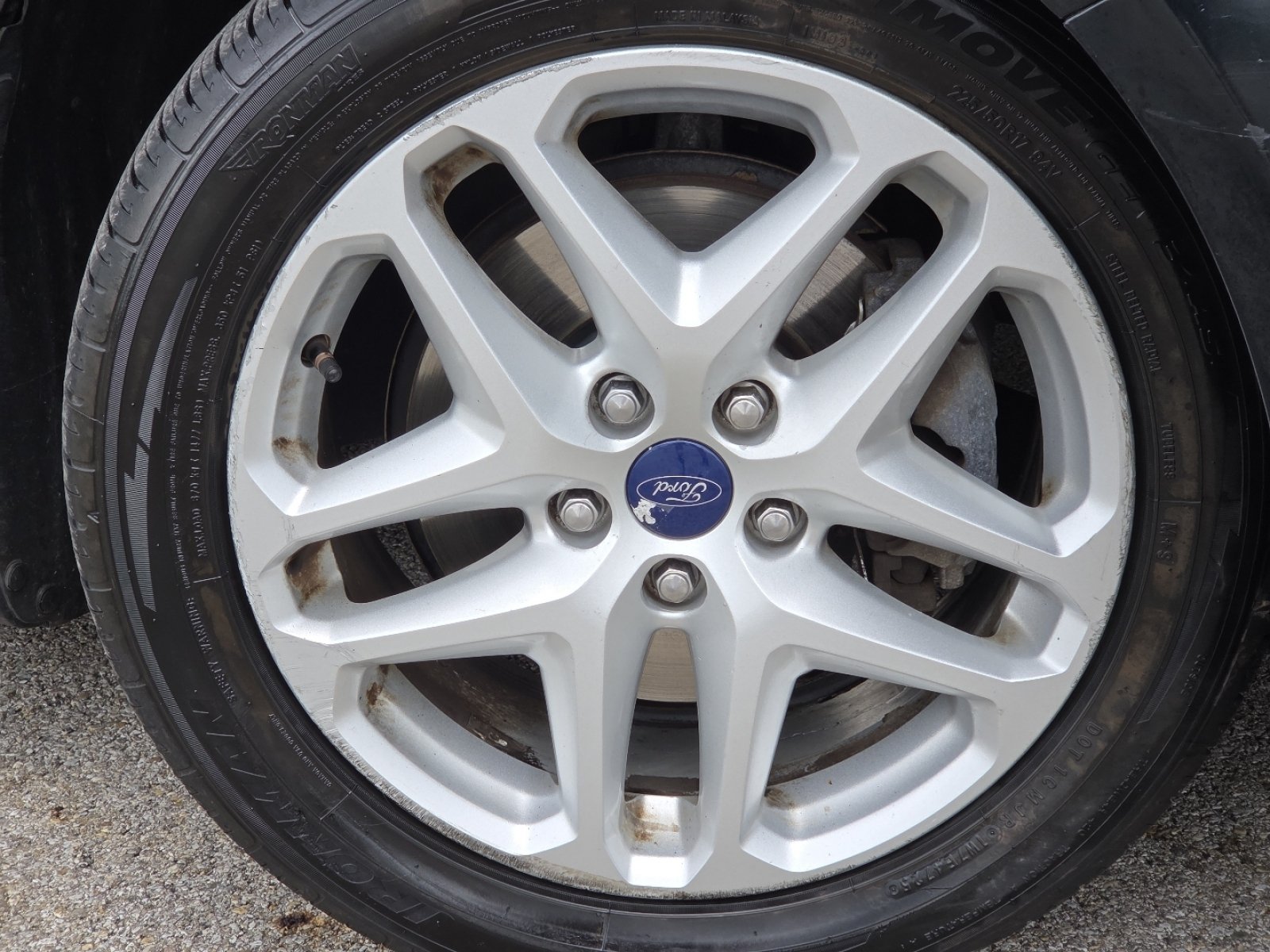 Used 2014 Ford Fusion SE FWD image 8