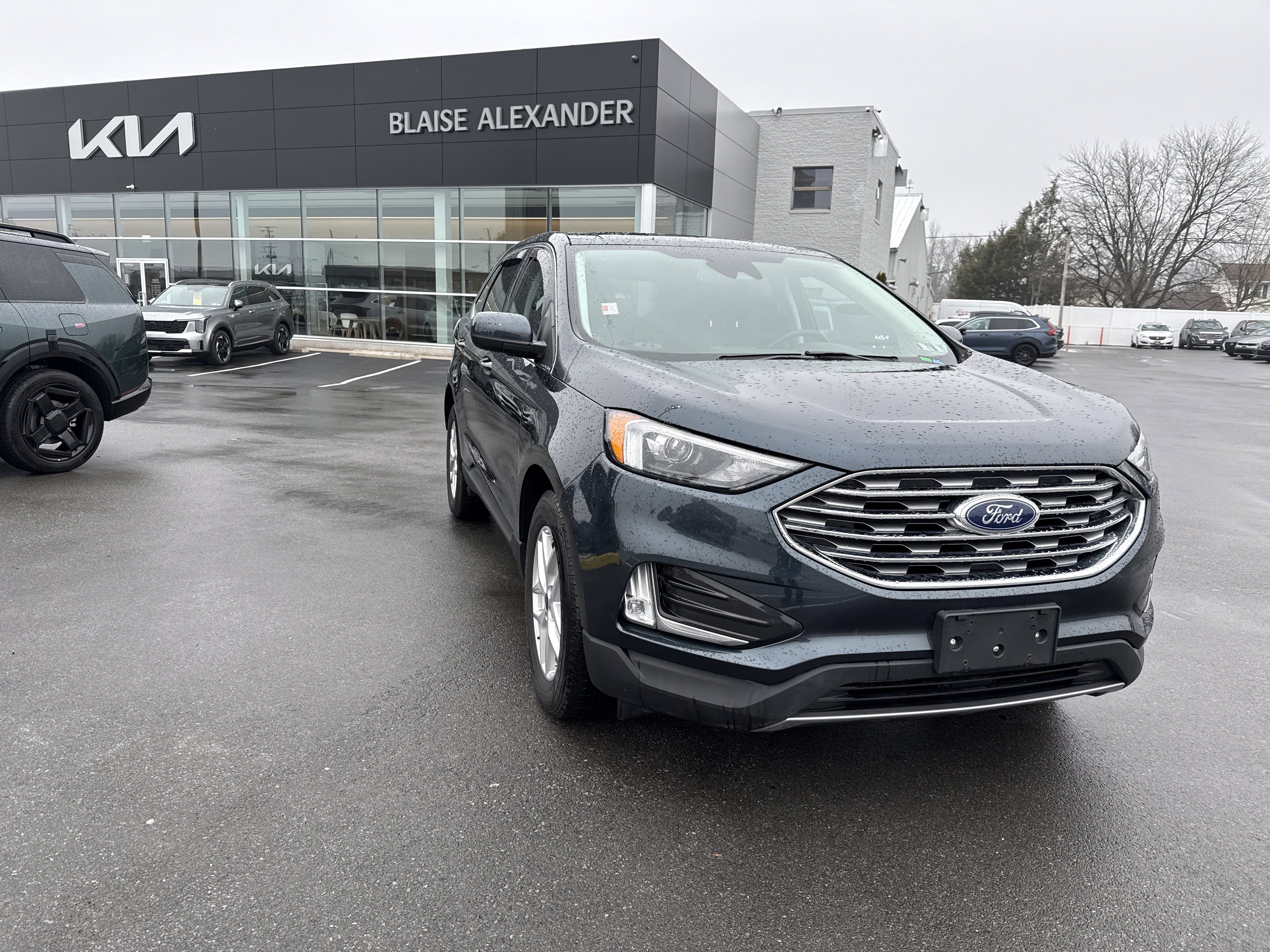 Used 2022 Ford Edge SEL w/ Convenience Package image 1
