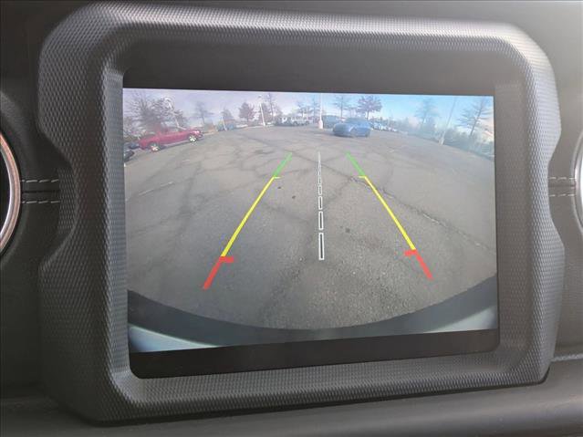 Used 2019 Jeep Wrangler Unlimited Sahara image 14