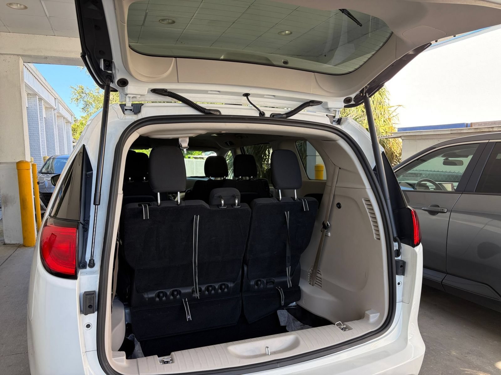 Used 2024 Chrysler Voyager LX FWD image 32