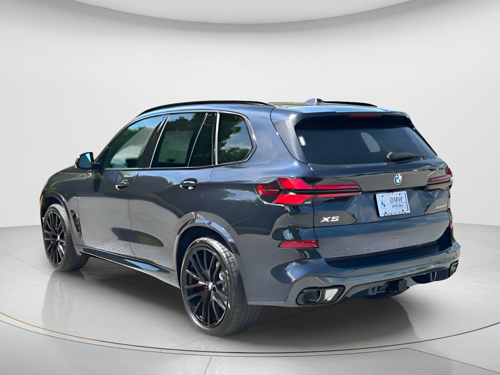 New 2026 BMW X5 xDrive40i w/ M Sport Package AWD/4WD image 7