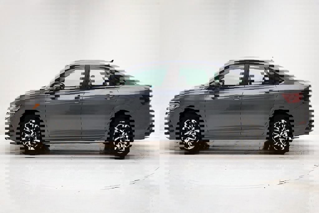 Used 2024 Volkswagen Jetta S image 6