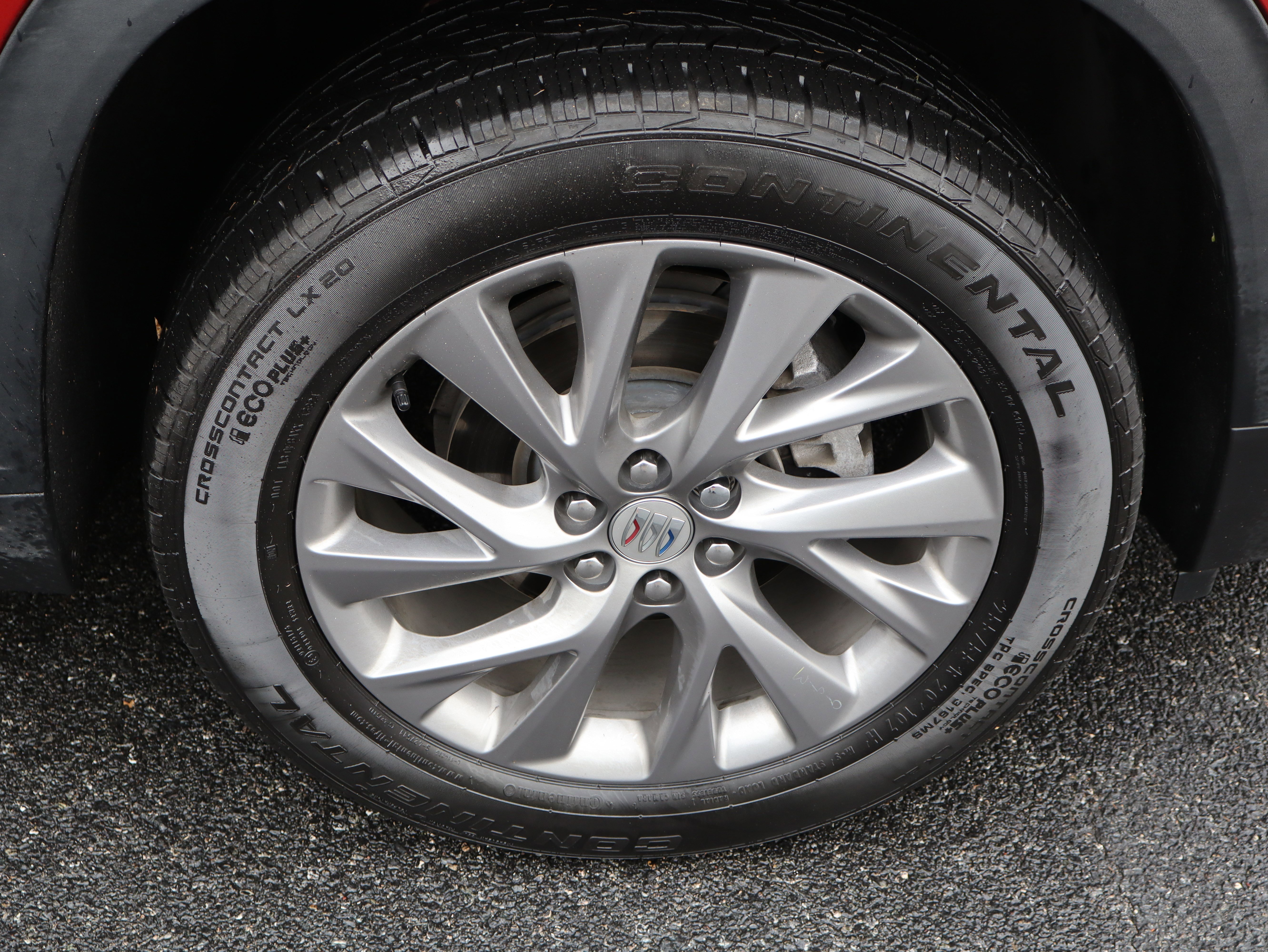 Used 2025 Buick Enclave Preferred image 11