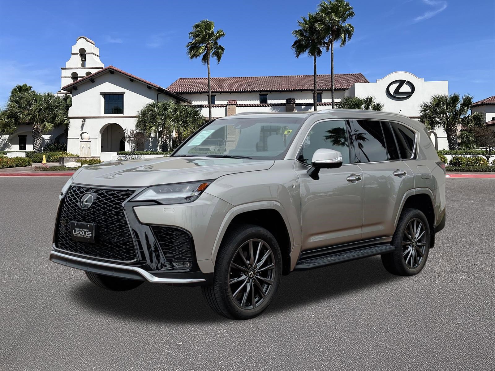 Used 2023 Lexus LX 600 F Sport w/ Accessory Package (Z1) image 5