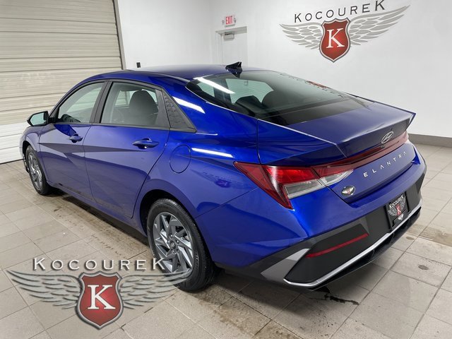 Used 2024 Hyundai Elantra SEL image 4