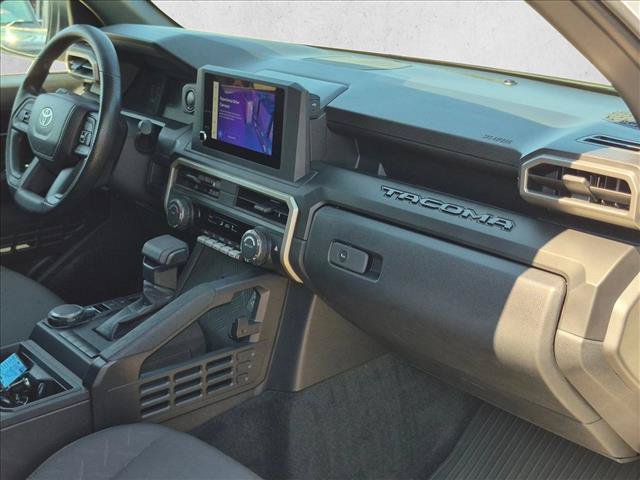 Used 2025 Toyota Tacoma SR AWD/4WD image 23