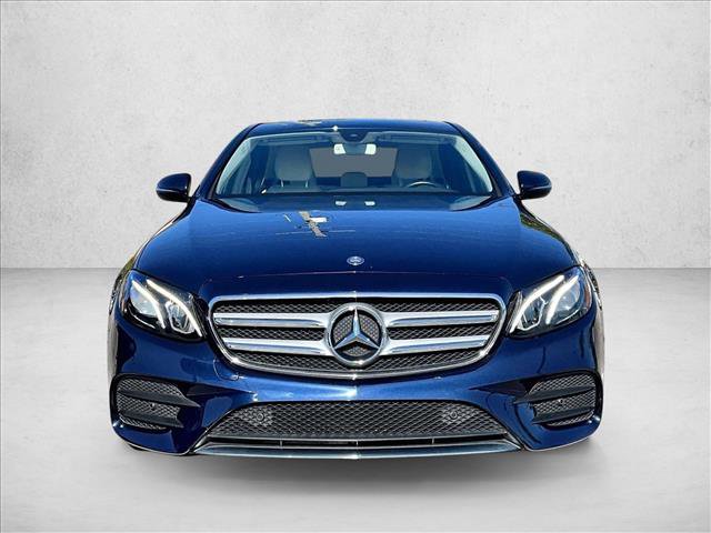 Used 2017 Mercedes-Benz E 300 4MATIC image 3