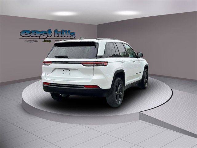 Certified 2023 Jeep Grand Cherokee Altitude image 5