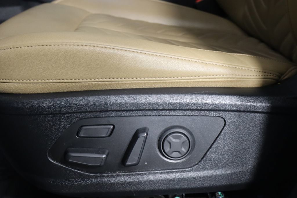 Used 2024 Kia Sorento SX Prestige w/ Olive Brown Leather Package image 24