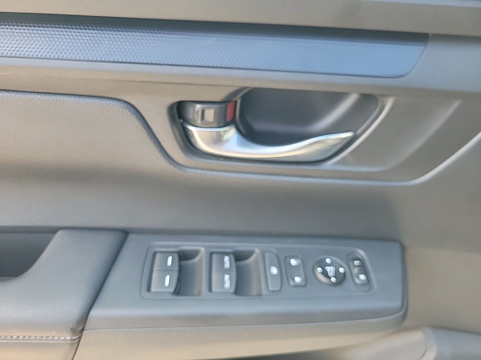 Used 2025 Honda CR-V EX image 19