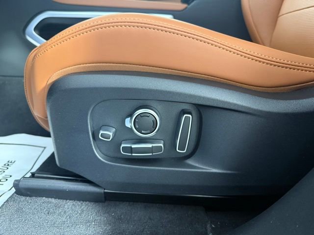 New 2026 Jaguar F-PACE R-Dynamic S image 26