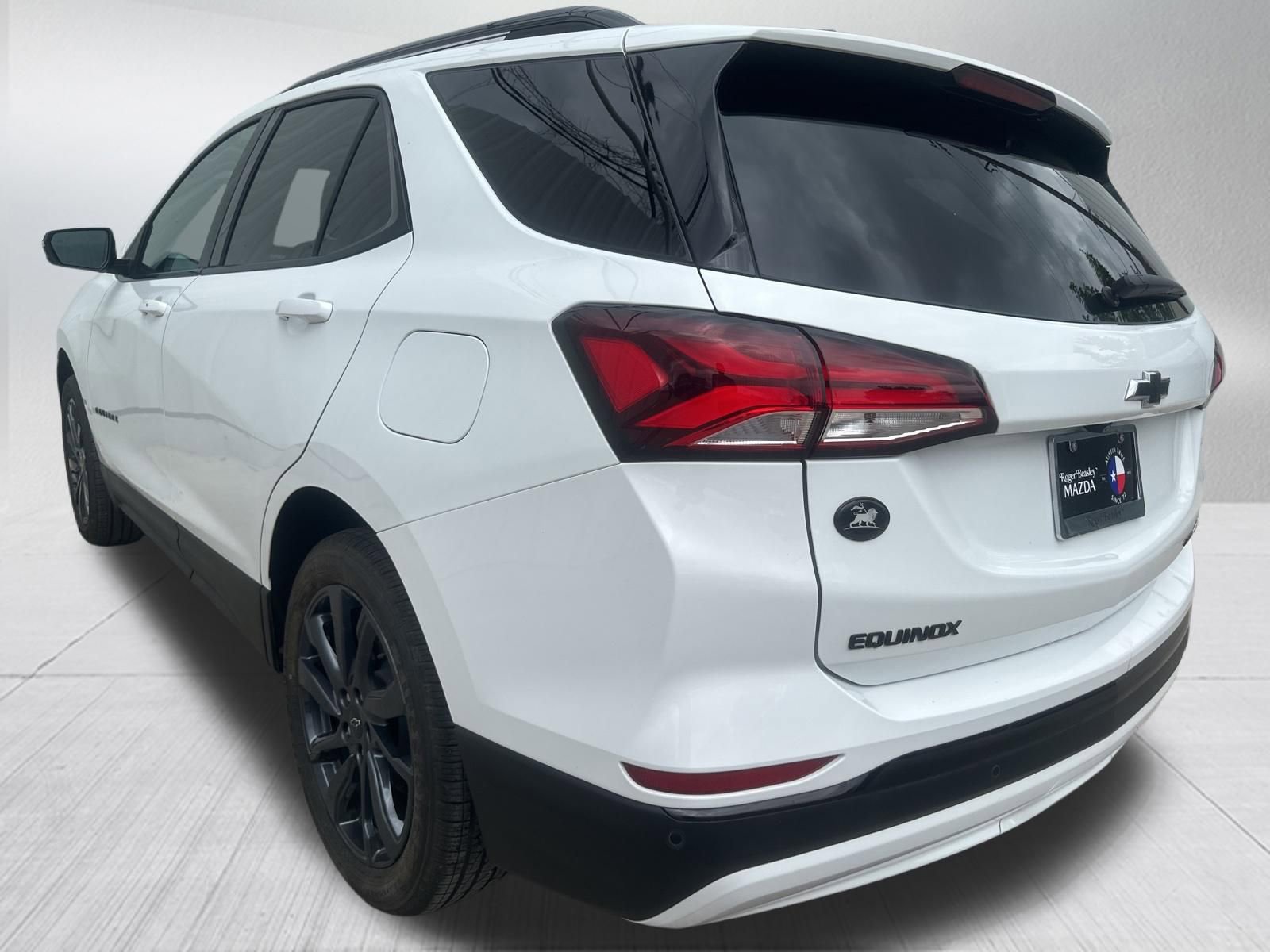 Used 2024 Chevrolet Equinox RS w/ RS Leather Package image 6