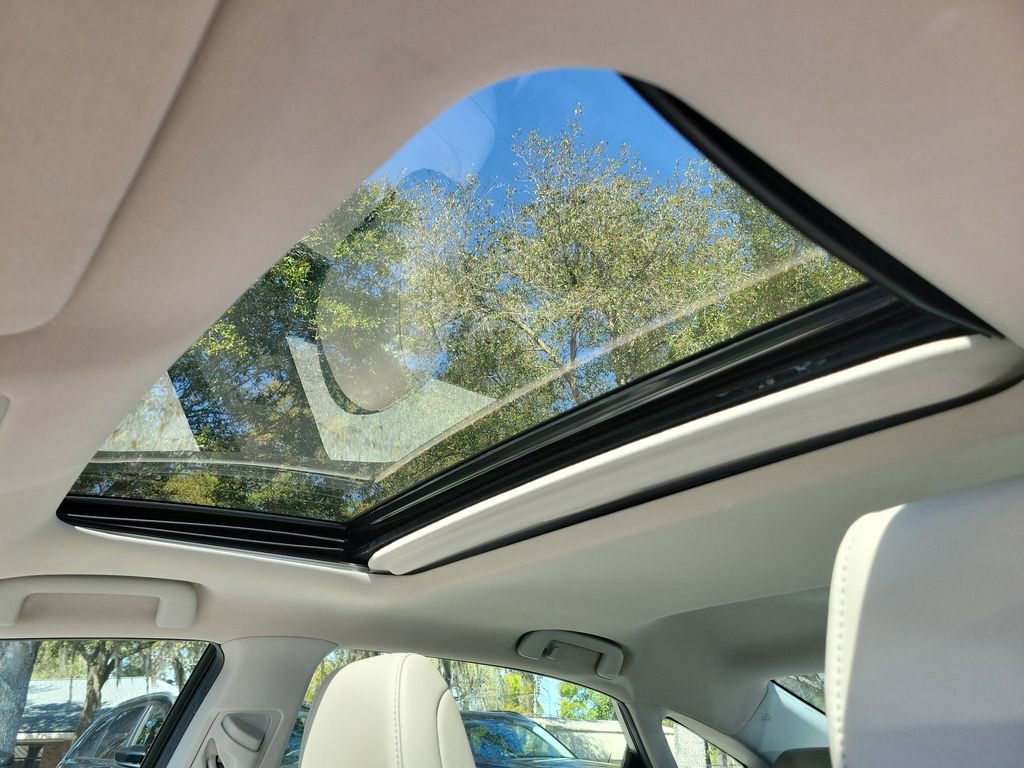 Used 2015 Toyota Avalon XLE Touring image 31