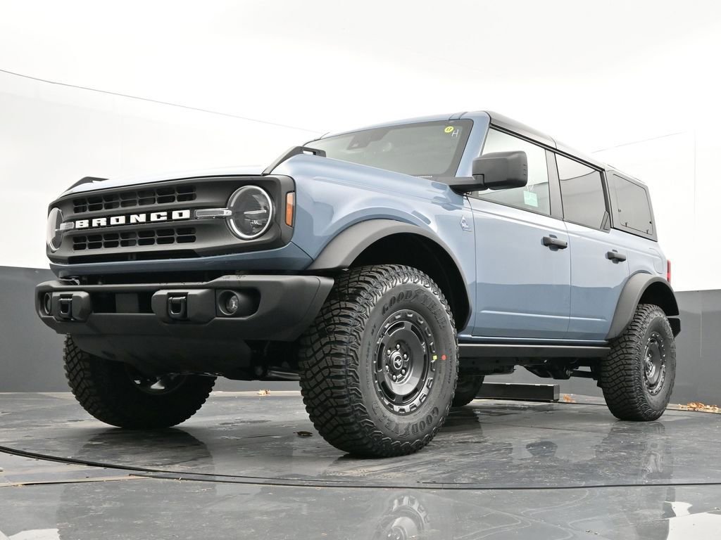 Used 2024 Ford Bronco Black Diamond image 49