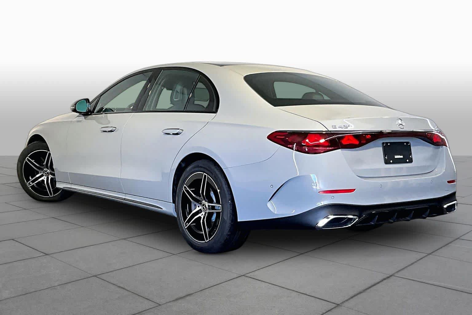 New 2027 Mercedes-Benz E 450 4MATIC Sedan image 3