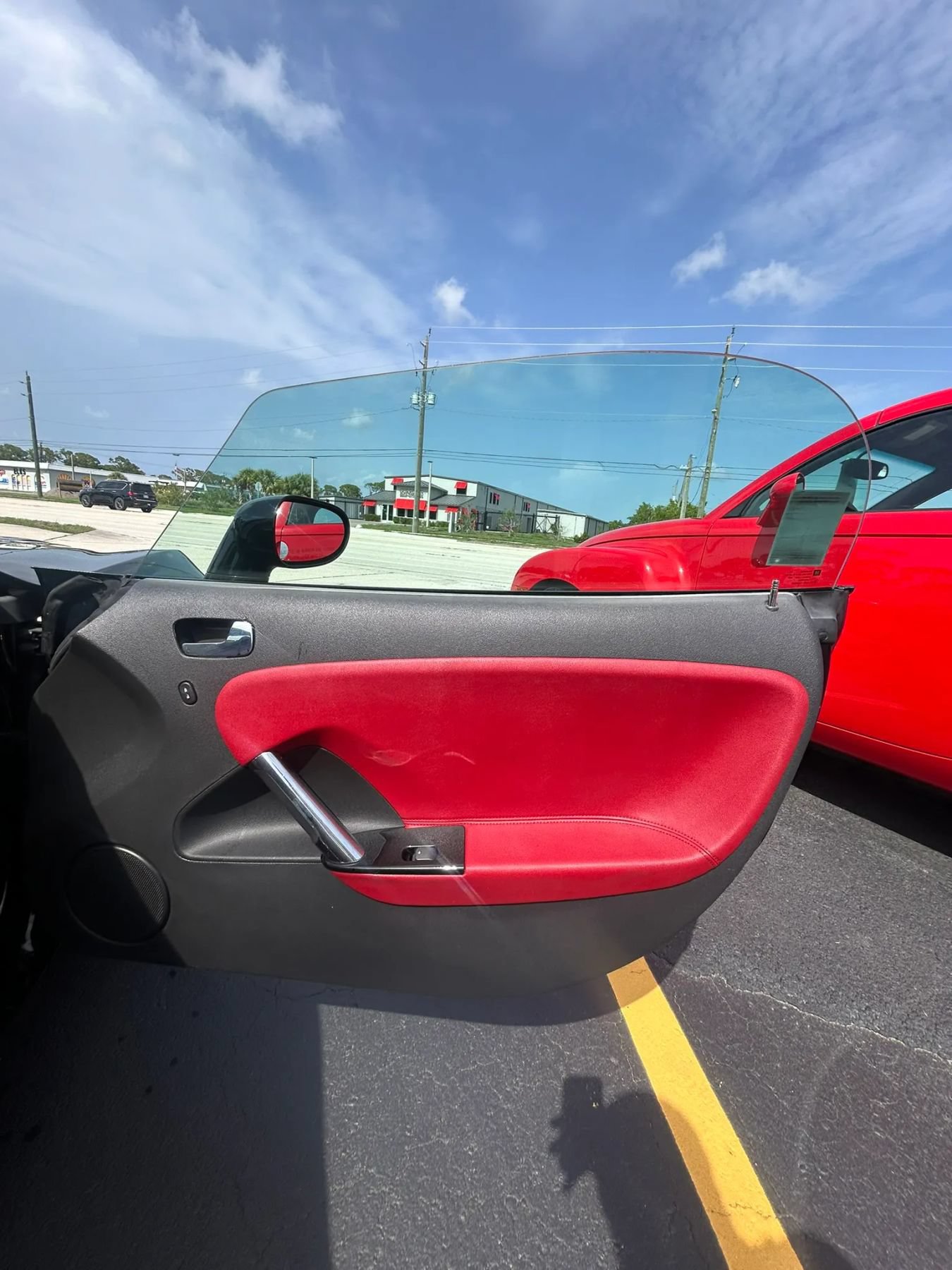 Used 2007 Saturn Sky Red Line RWD image 12