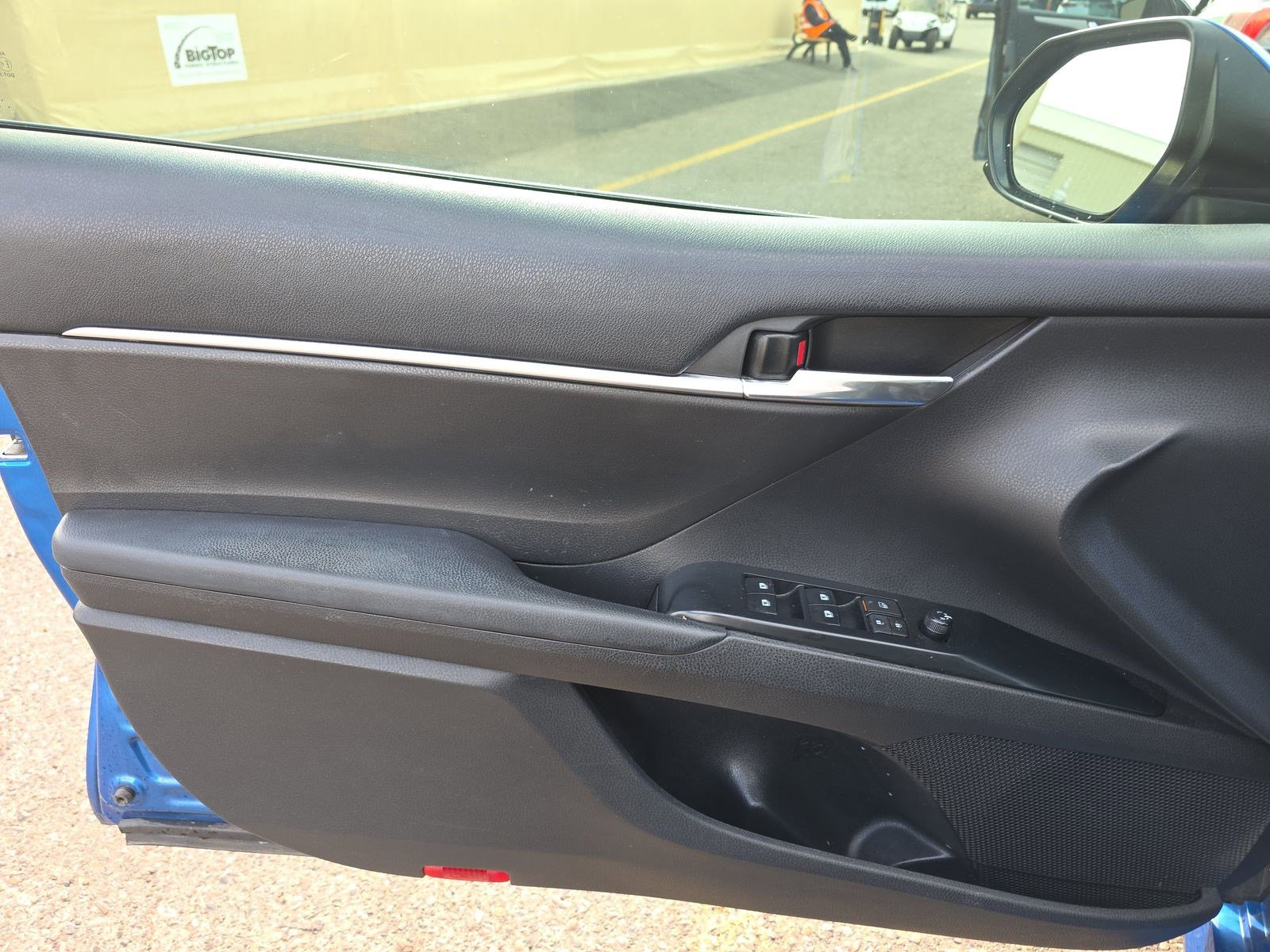 Used 2020 Toyota Camry LE w/ Carpet Mat Package image 16