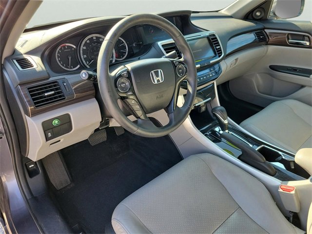 Used 2017 Honda Accord EX-L image 14