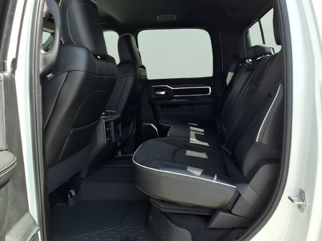 New 2027 RAM 3500 Laramie AWD/4WD image 10