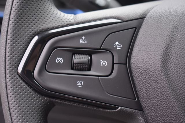 New 2026 Chevrolet Trax LT w/ LPO, Blackout Package image 25