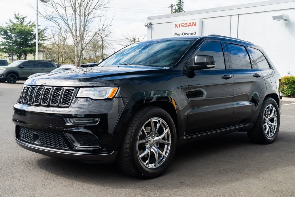 Used 2020 Jeep Grand Cherokee Summit AWD/4WD image 3