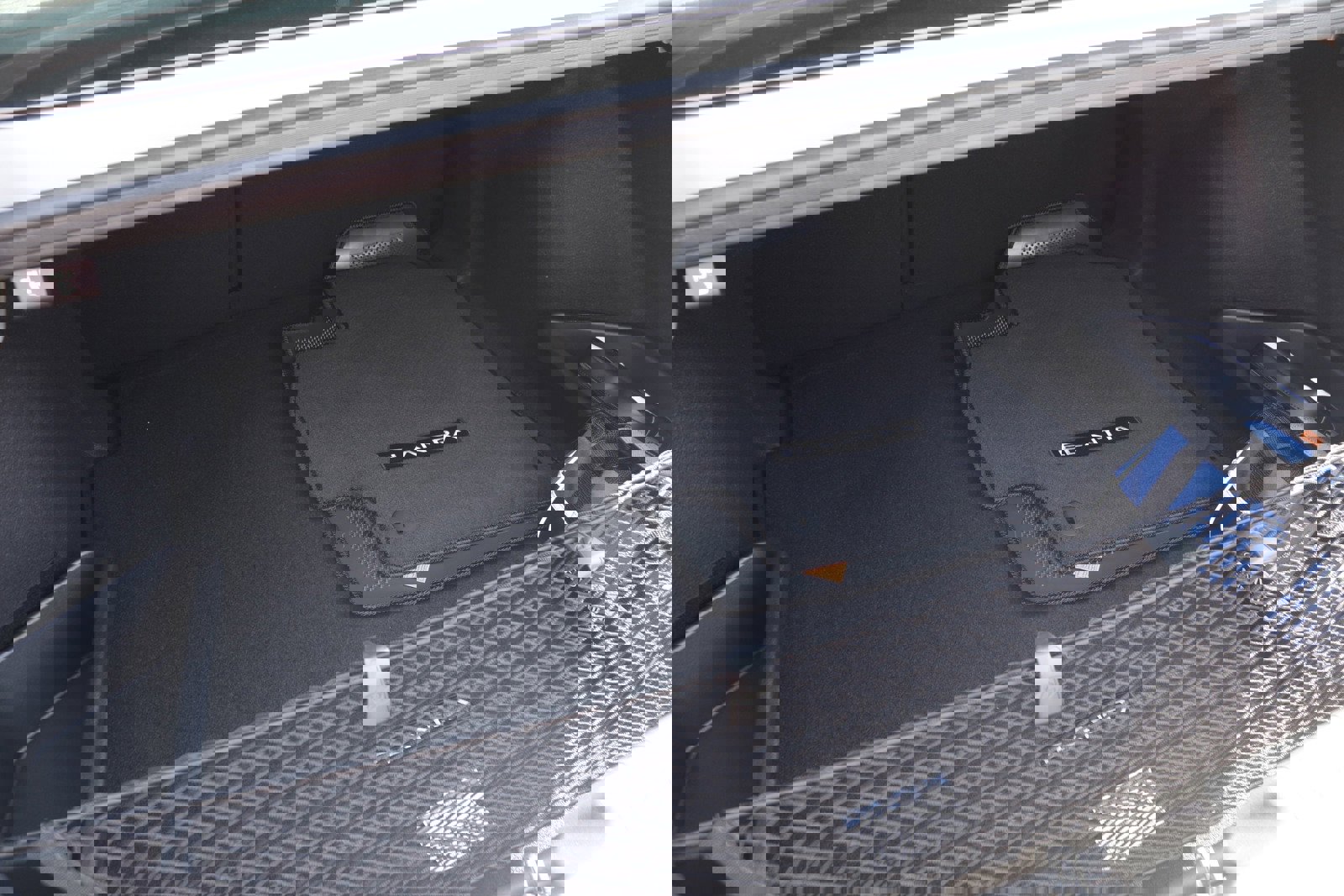 New 2025 Hyundai Elantra Limited image 7