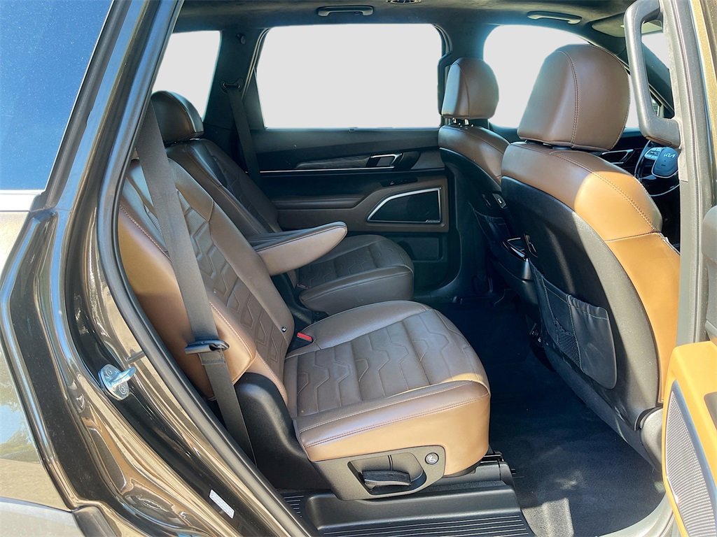 Used 2022 Kia Telluride SX w/ SX Prestige Package image 30
