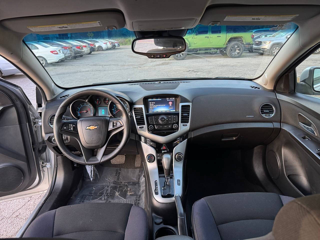 Used 2015 Chevrolet Cruze LT FWD image 20
