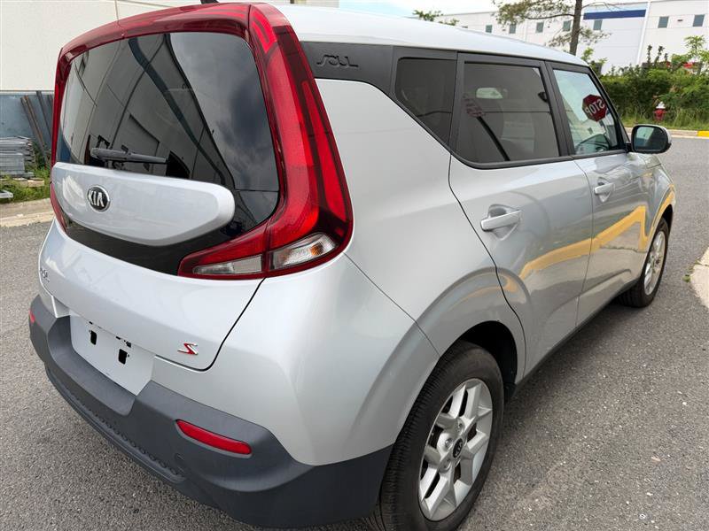 Used 2020 Kia Soul S FWD image 13