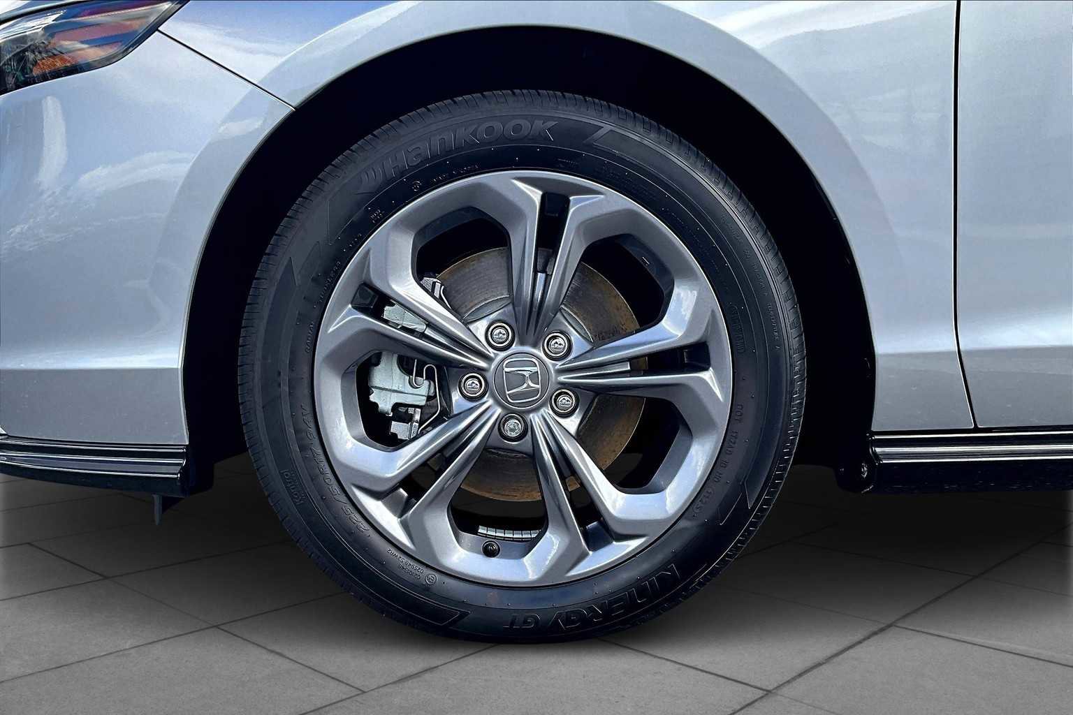 Used 2025 Honda Accord EX-L image 10