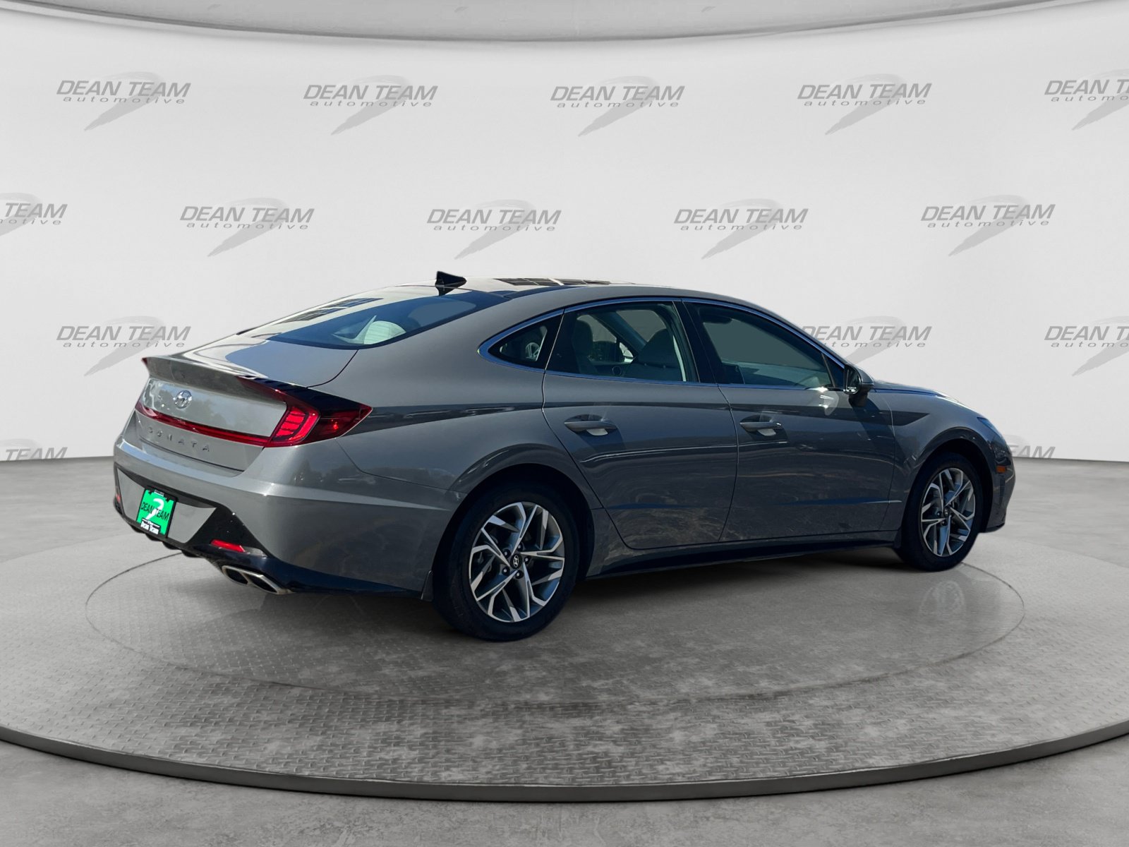 Used 2023 Hyundai Sonata SEL w/ Convenience Package FWD image 8