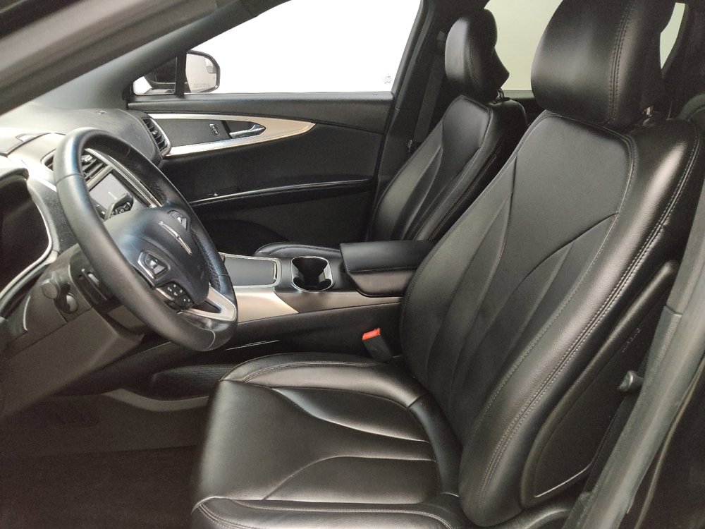 Used 2018 Lincoln MKX Premiere image 17