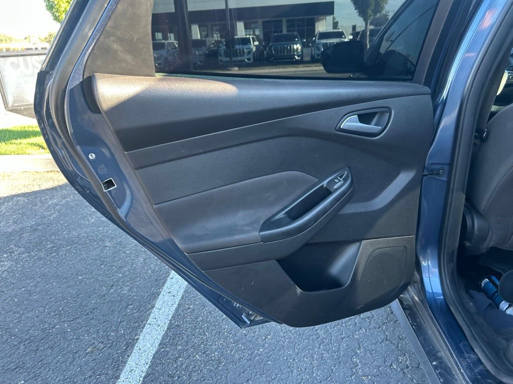 Used 2018 Ford Focus ST FWD image 19